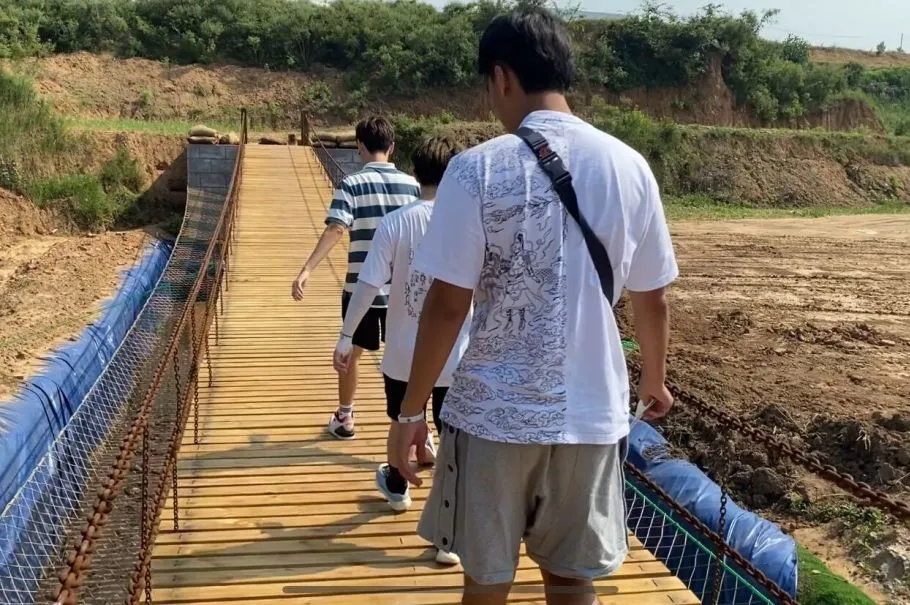 B15C916E67F1EC90A993244B598AF59D